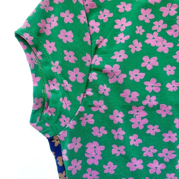Lisa Says Gah for UO Angie Floral Colorblock Tee, Green Pink and Blue, Size XS - Picture 14 of 15